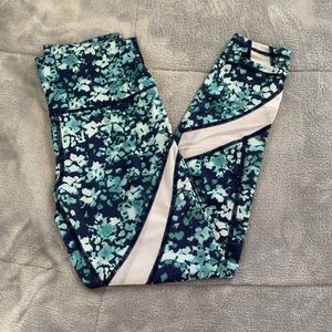 Aerie high waisted leggings with mesh inserts